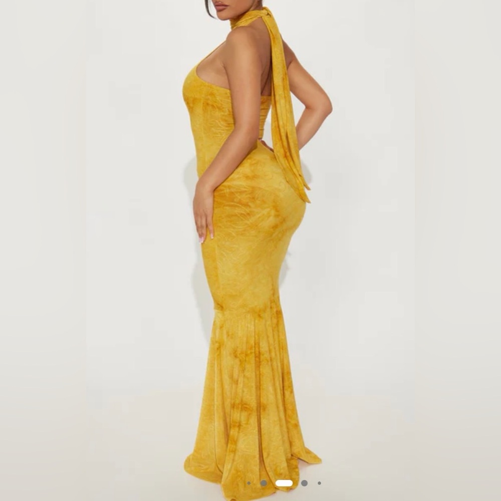 Fashion Nova Mustard Halter Maxi Dress Mermaid Bodycon Yellow Size M - Picture 3 of 11